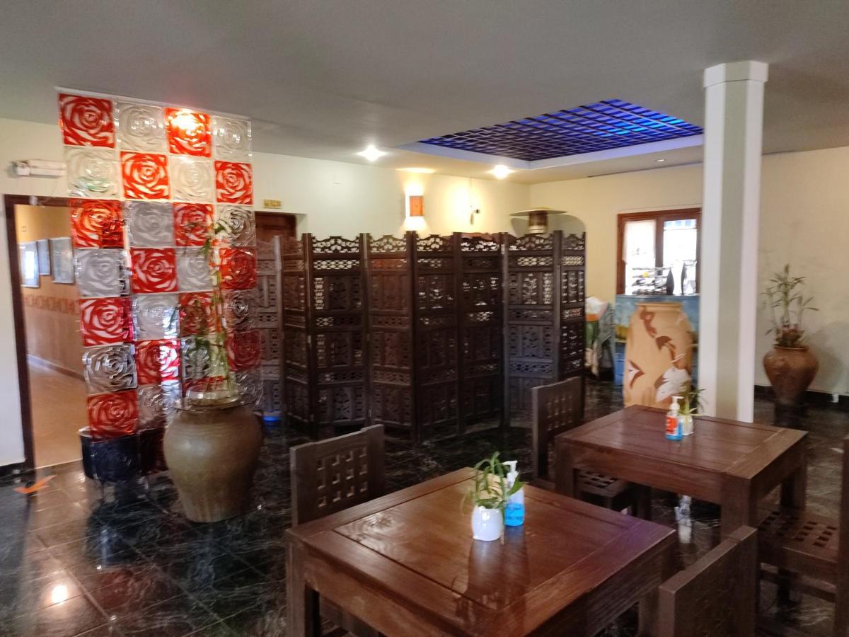 Hotel Ivato , Airport أنتاناناريفو المظهر الخارجي الصورة